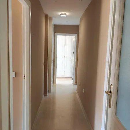 Apartamento En * Εστεπόνα