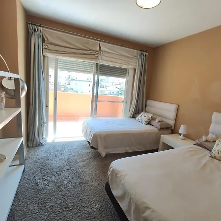 Apartamento En Διαμέρισμα Εστεπόνα